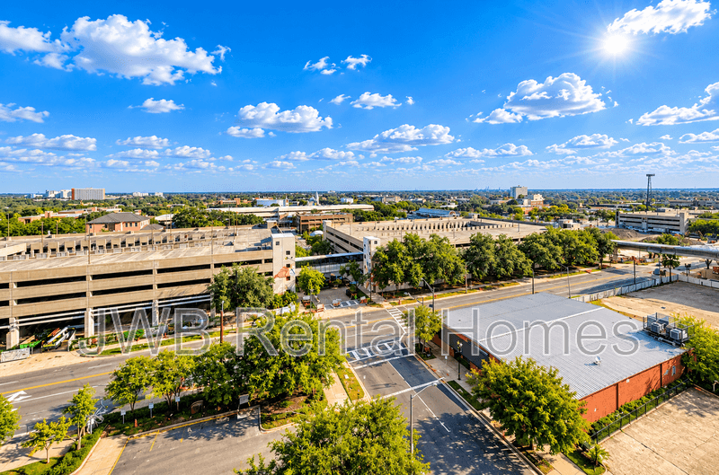 Jacksonville Condo: 311 Ashley St W #903