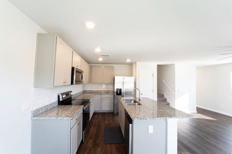 Port Wentworth House: 8J Crabapple Circle