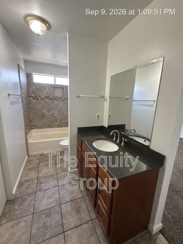 Visalia Condo: 1649 East Douglas Ave