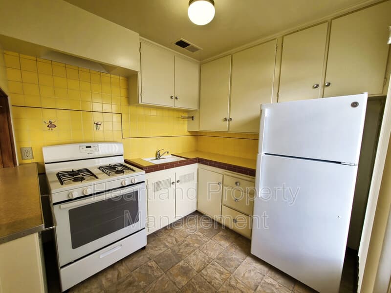 La Mesa Condo: 5123 Wilson St.