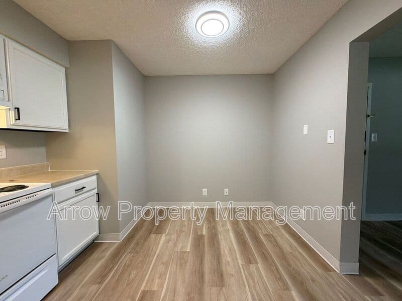 Seward Condo: 320 Lincoln Street