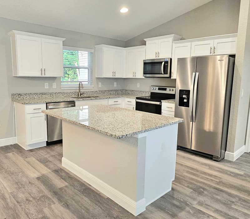 Ocala House: 6 Locust Run Ln