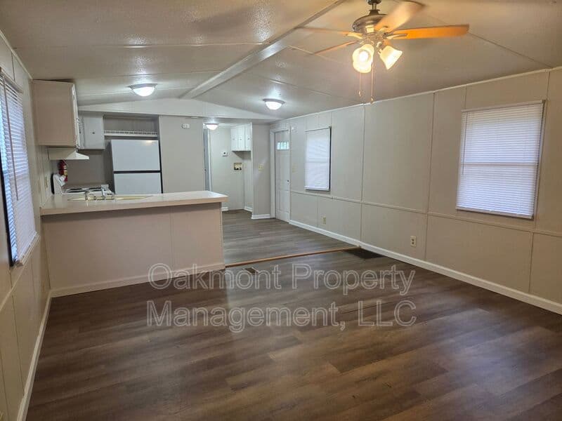 Fayetteville House: 134 Joy Drive