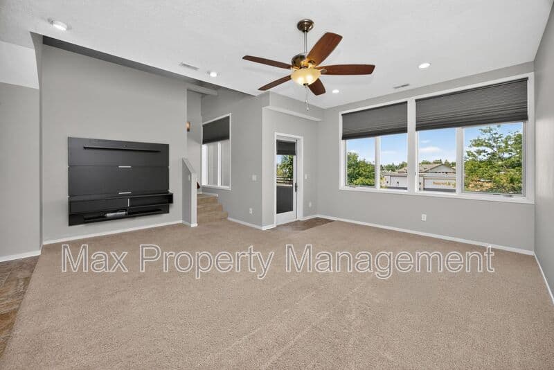 West Des Moines Condo: 640 S 50th St