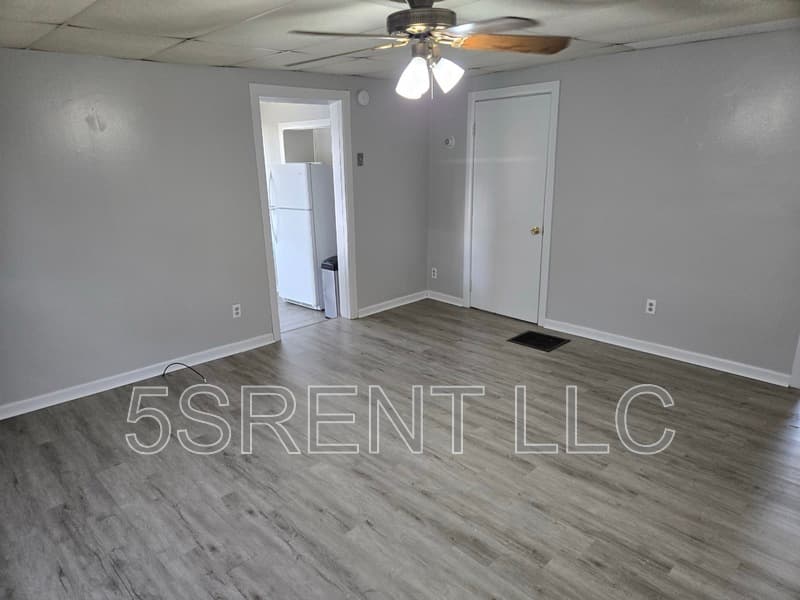 South Lebanon Condo: 236 S Mary Ellen St Apt A