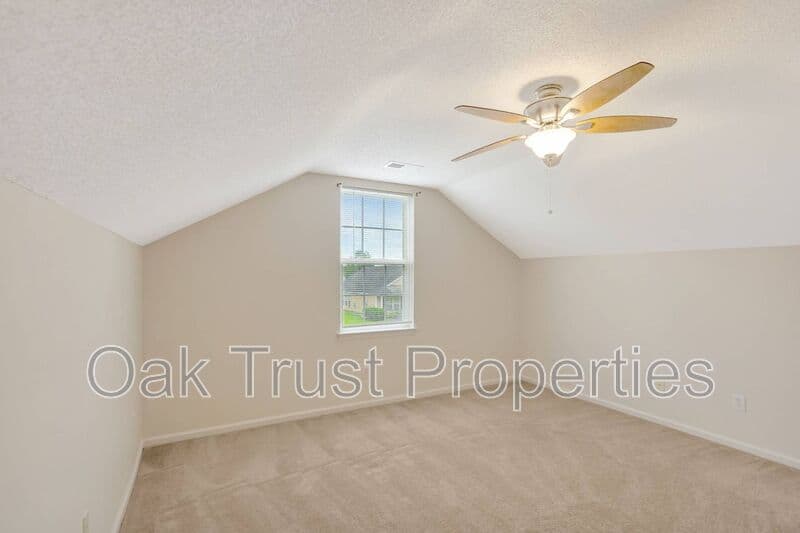 Ladson House: 1053 Friartuck Trail