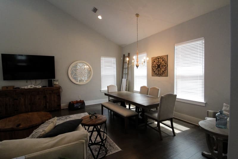 Miramar Beach House: 283 Lakeland Drive