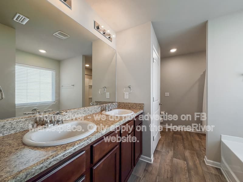 Freeport House: 639 Earl Godwin Rd