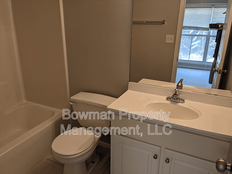Athens Condo: 660 Barnett Shoals Rd
