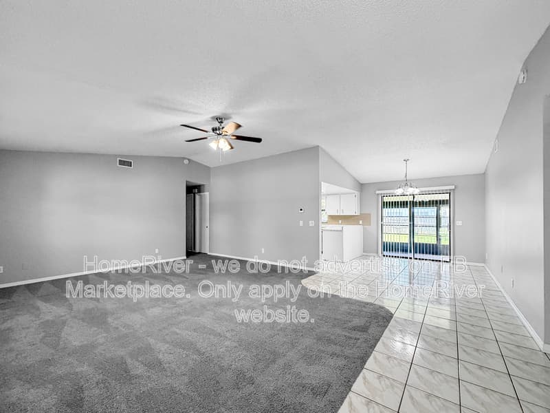 Edgewater House: 2811 Queen Palm Dr