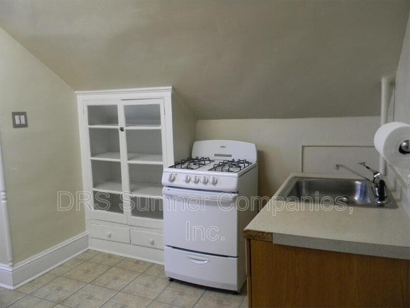 Baltimore Condo: 5440 Frederick Avenue - 2