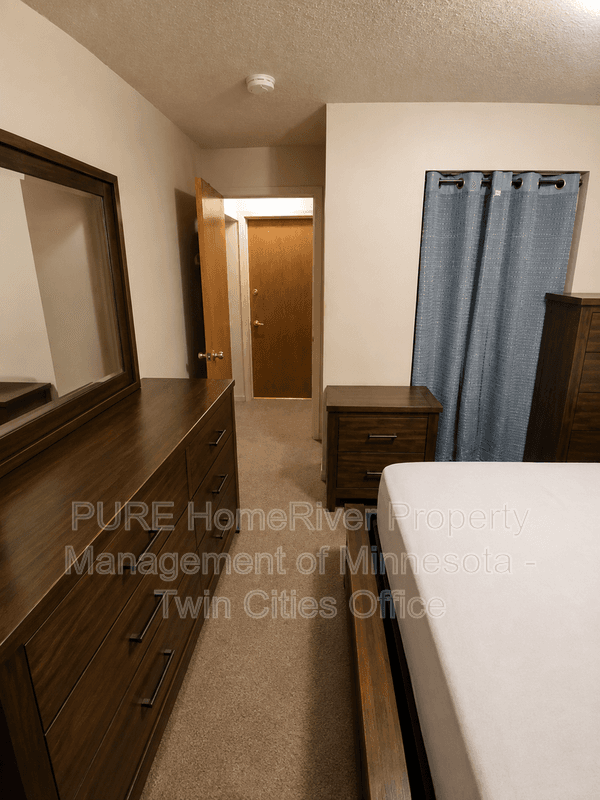 Saint Paul Condo: 840 Beech St