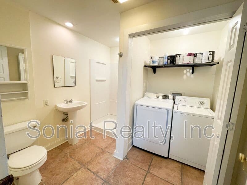 New Orleans Condo: 8013 Panola Street