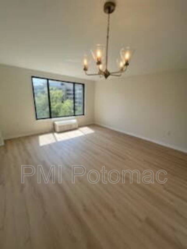 Washington Condo: 2501 Calvert Street Northwest