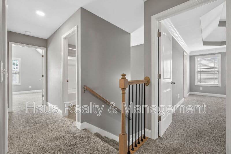 Clarksville House: 191 Sambar Drive