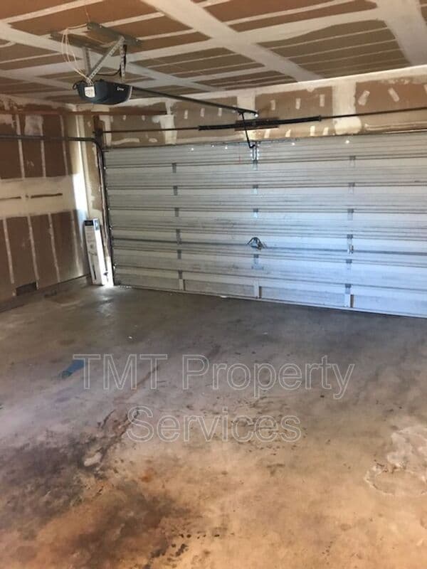 Sacramento House: 956 Greenstar Way