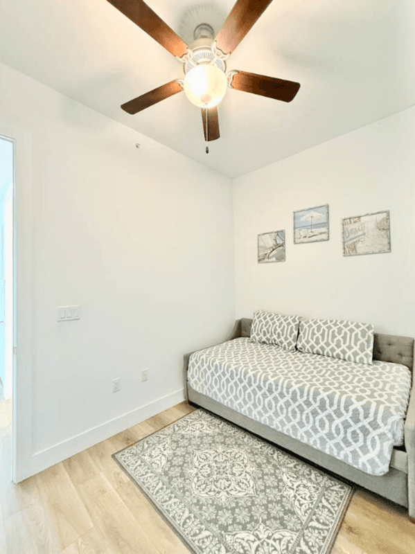 Madeira Beach Condo: 300 150th Avenue - 306