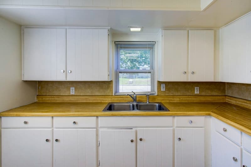 Lancaster House: 47 Strasburg Pike