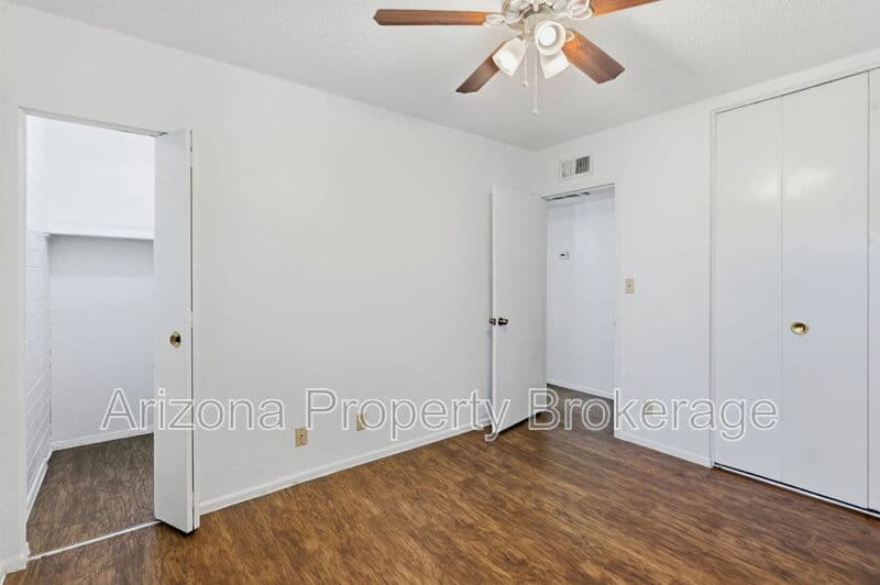 Phoenix Condo: 2408 W. Morten Ave.