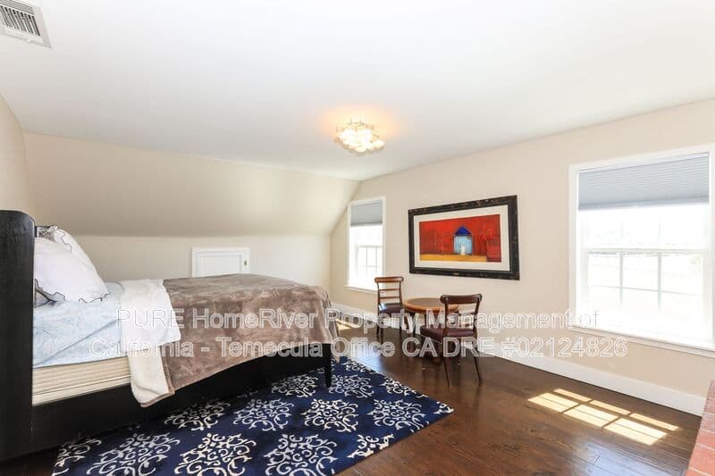 Murrieta House: 36475 Avenida La Cresta