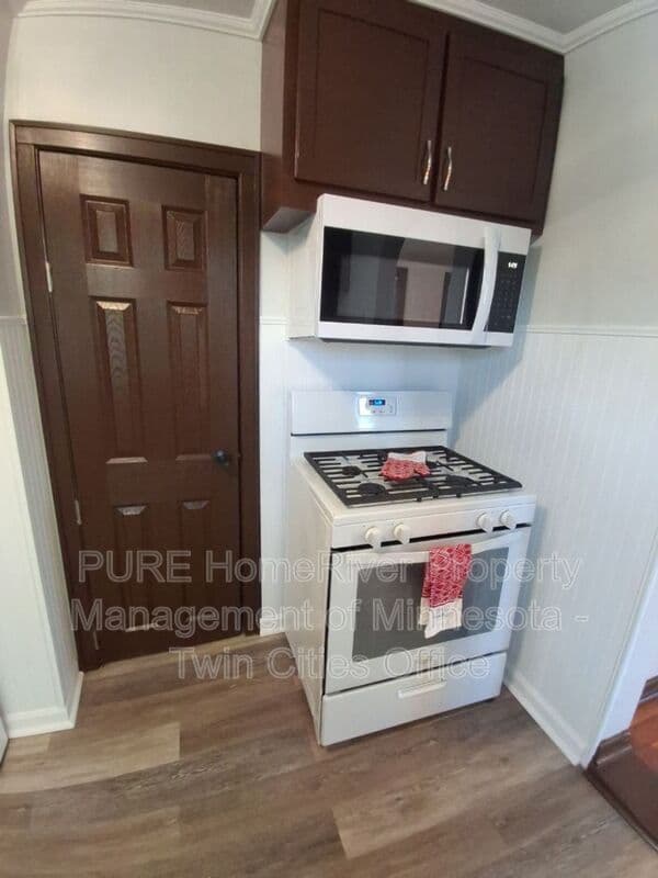 Saint Paul Condo: 1215 Galtier St