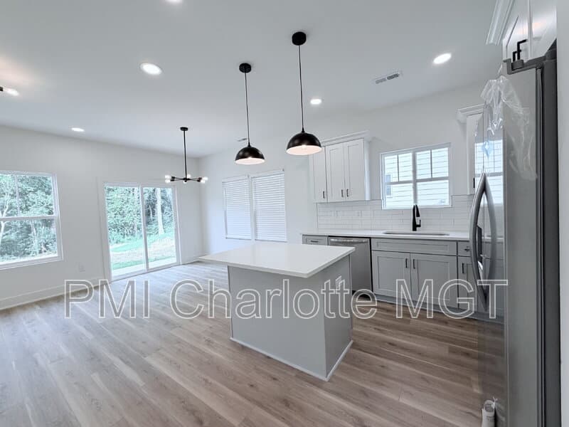 Charlotte Townhome: 7521 Lawyers Road