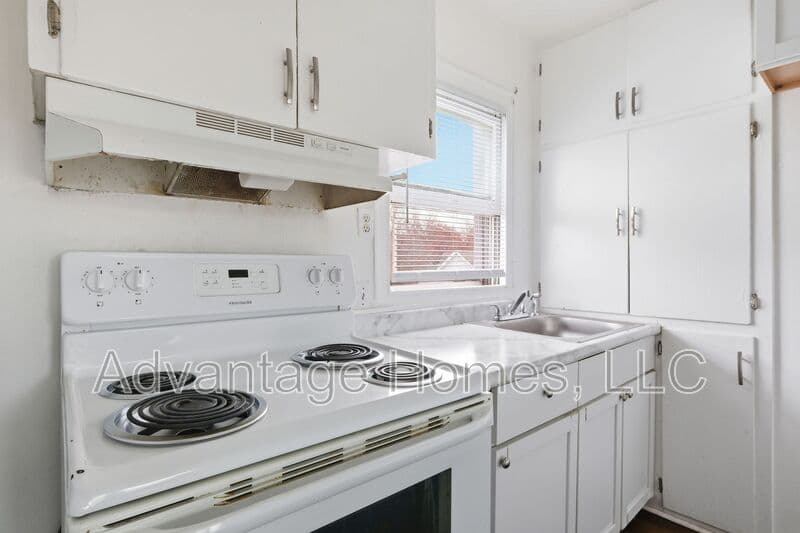 Belton Condo: 1015 N Scott Avenue #109