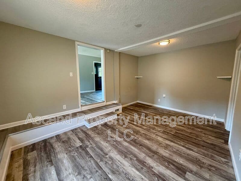 Chattanooga House: 7707 Canyon Dr