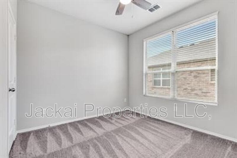 Van Alstyne House: 1217 Benwick Drive