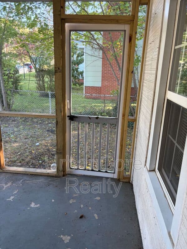 Richmond House: 1909 Farrand St