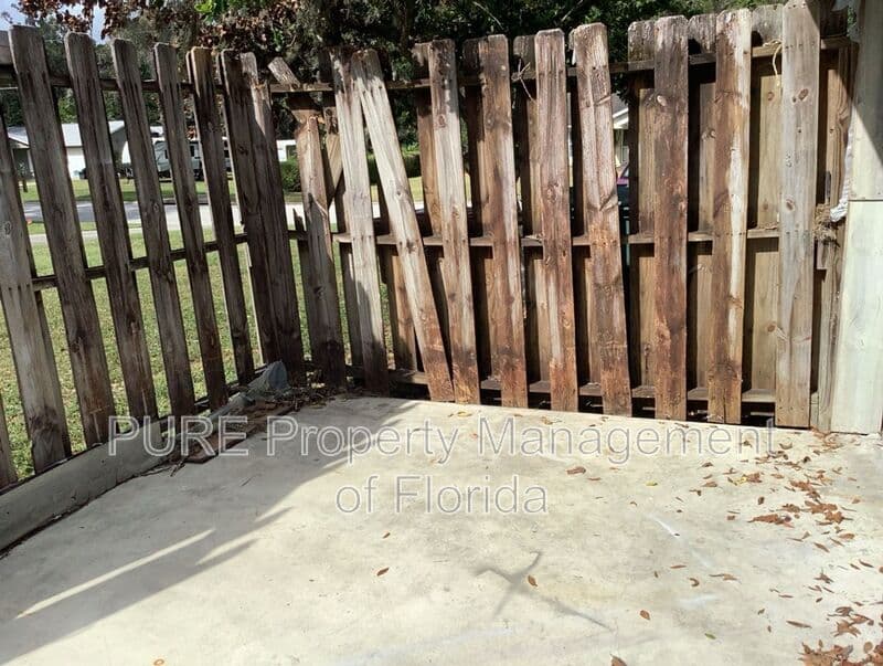 Ocala House: 1814 NE 17 Street