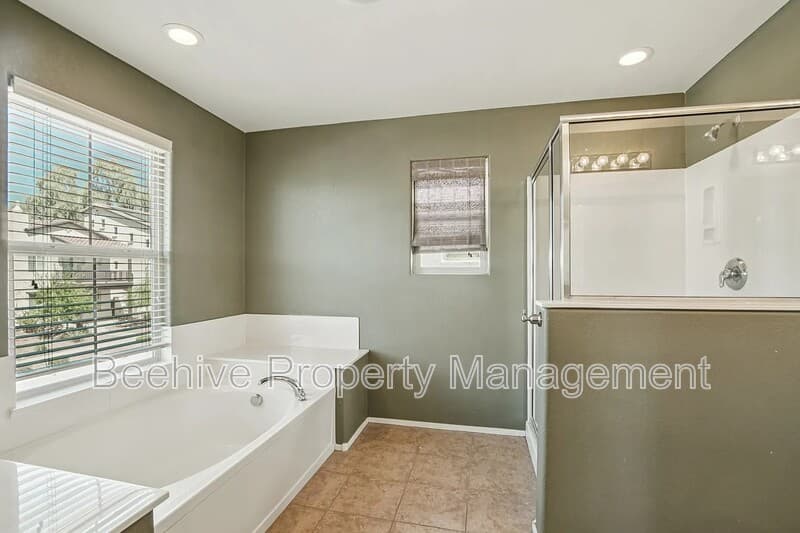 Buckeye House: 2947 N Evergreen St