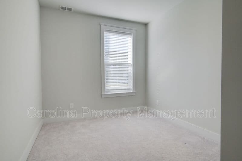 Charlotte House: 5939 Ardrey Kell Rd