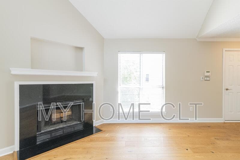 Charlotte Condo: 2516 Cranbrook Lane #11