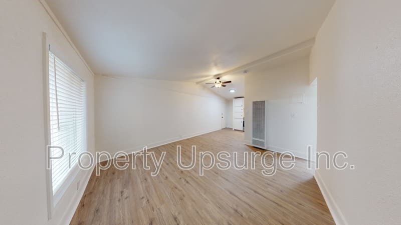 Redding Condo: 1074 Bond Street - 1078