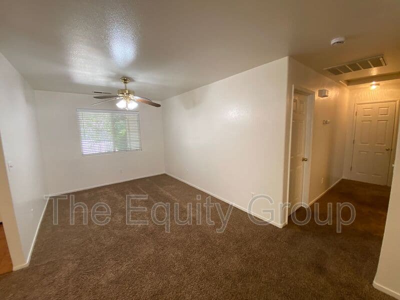 Visalia House: 3848 East Oak Avenue