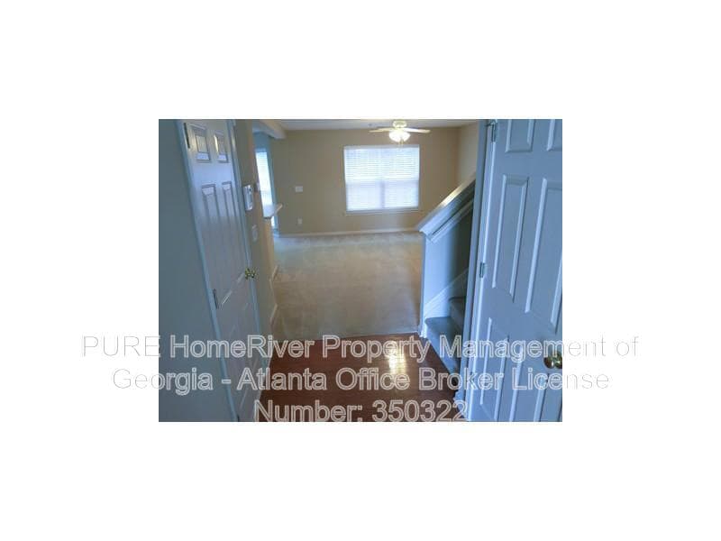 Canton House: 332 Cottonwood Creek Cir