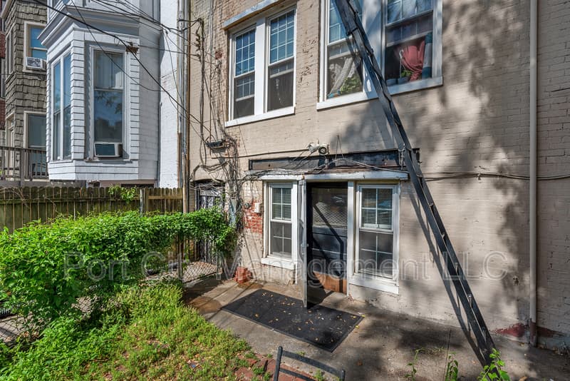 Baltimore Townhome: 931 Saint Paul Street - Unit BR