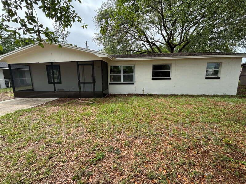 Lake Wales House: 2436 Lilly Street