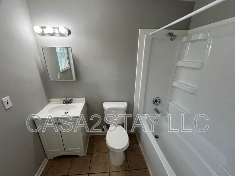 Louisville Condo: 2165 St Johns Place