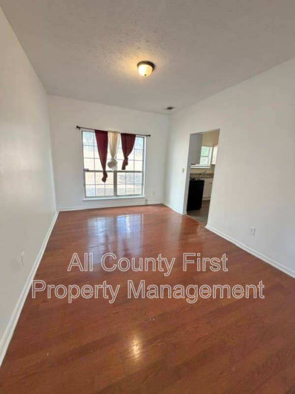 Stone Mountain House: 4932 Wedgewood Place