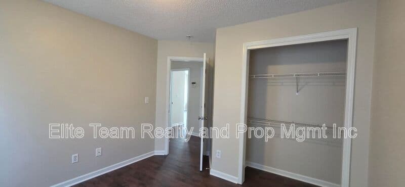 Charlotte House: 14011 Millers Creek Lane