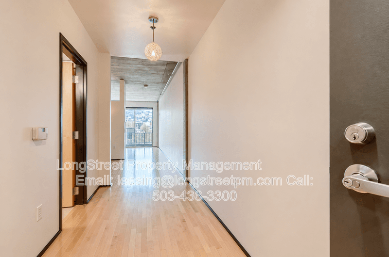 Portland Condo: 1410 NW Kearney St