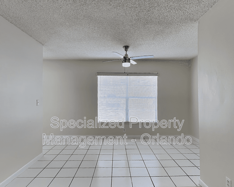Kissimmee Townhome: 1717 Michigan Ave