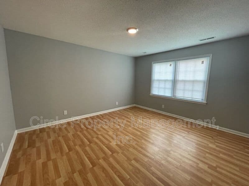Meridianville Condo: 111 Claybill Drive NW