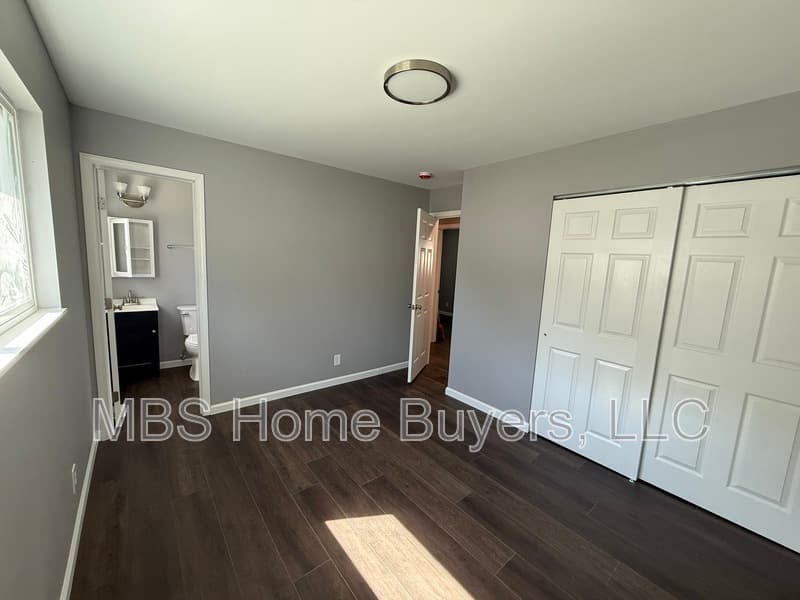 Florissant House: 1095 Boone Street