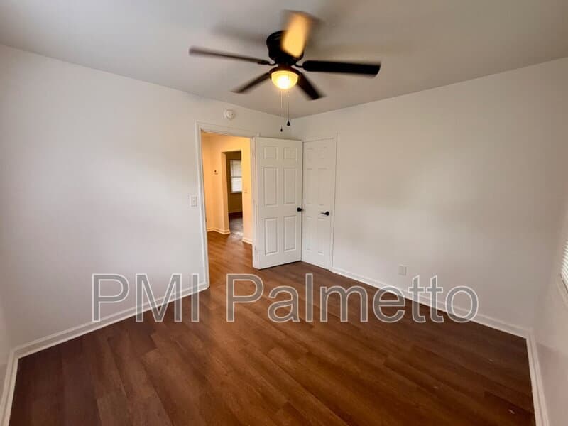 Columbia Condo: 1319 Hendrix St