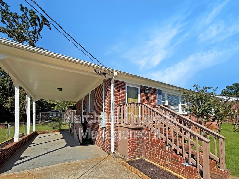 Greenville House: 26 Maudie Street