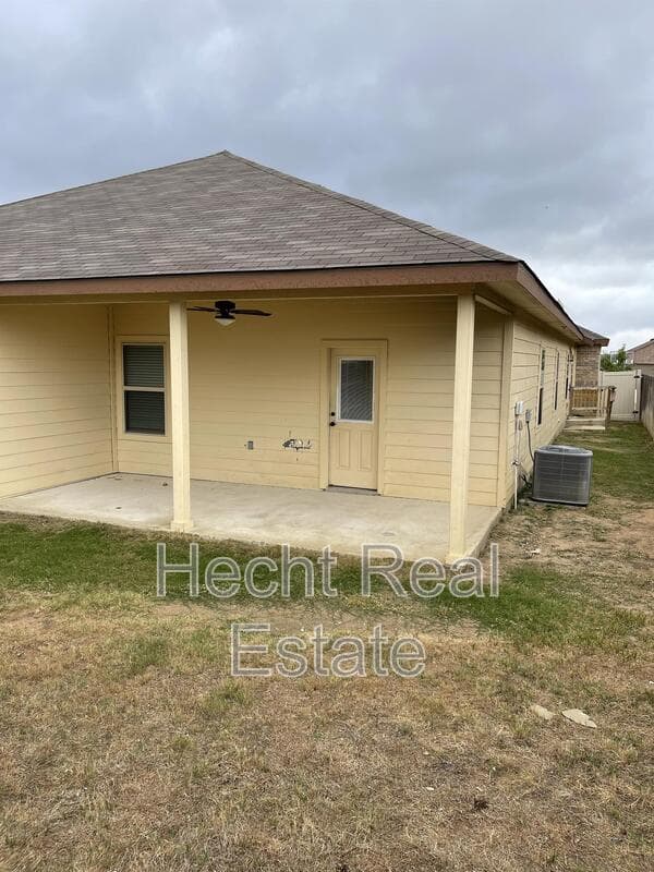 Canyon Lake Condo: 215 Kaspar Way - 1