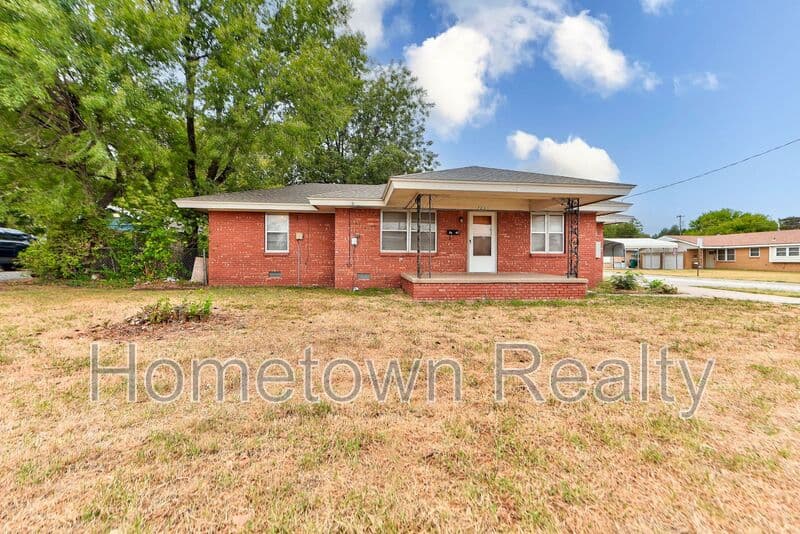 Oklahoma City House: 7201 S Walker Ave